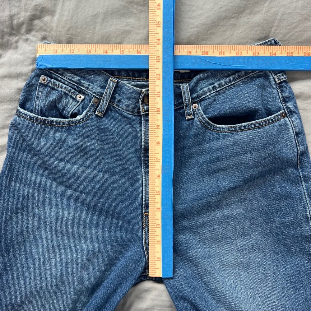 LEVI'S 80s Mom Jean Women's Size 29x30 25" Inseam Distressed Raw Hem Premium - Picture 10 of 16